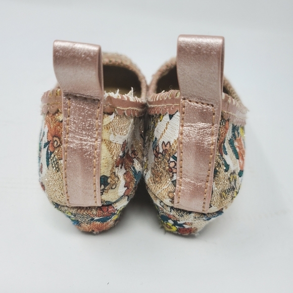 Jewel, Pearls Girls Wedge w/Floral print - Picture 4 of 5